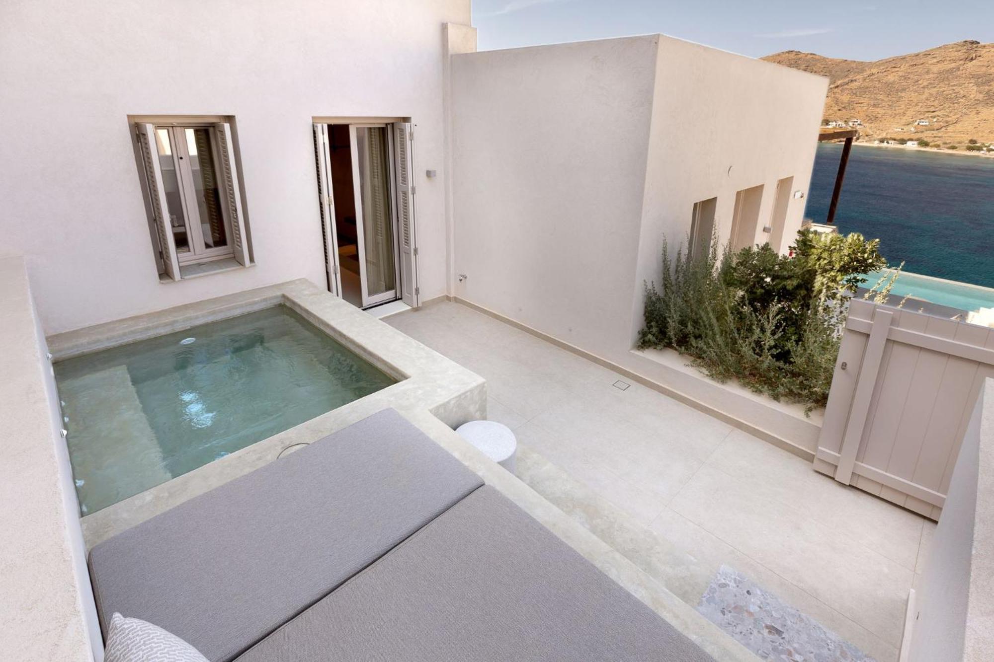 Yfes Kythnos Exterior foto